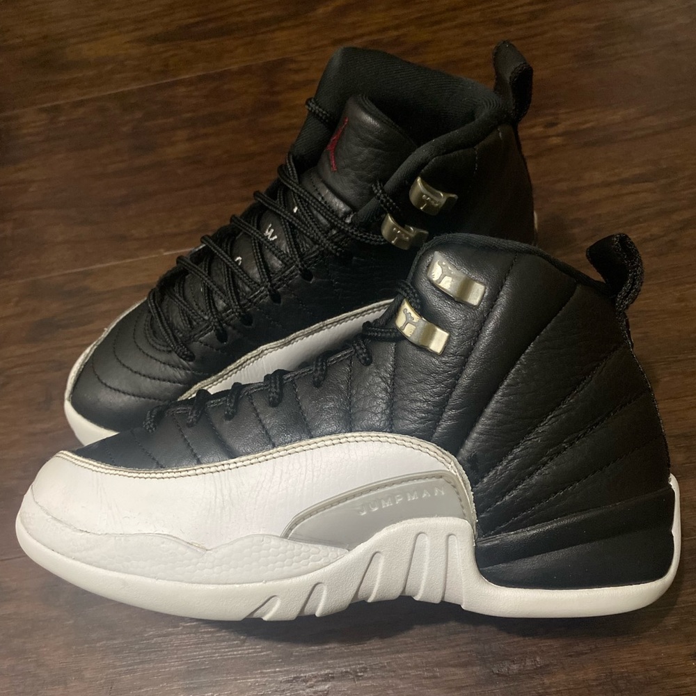 Air Jordan 12 Retro Playoff 2022 Black size 6 womens